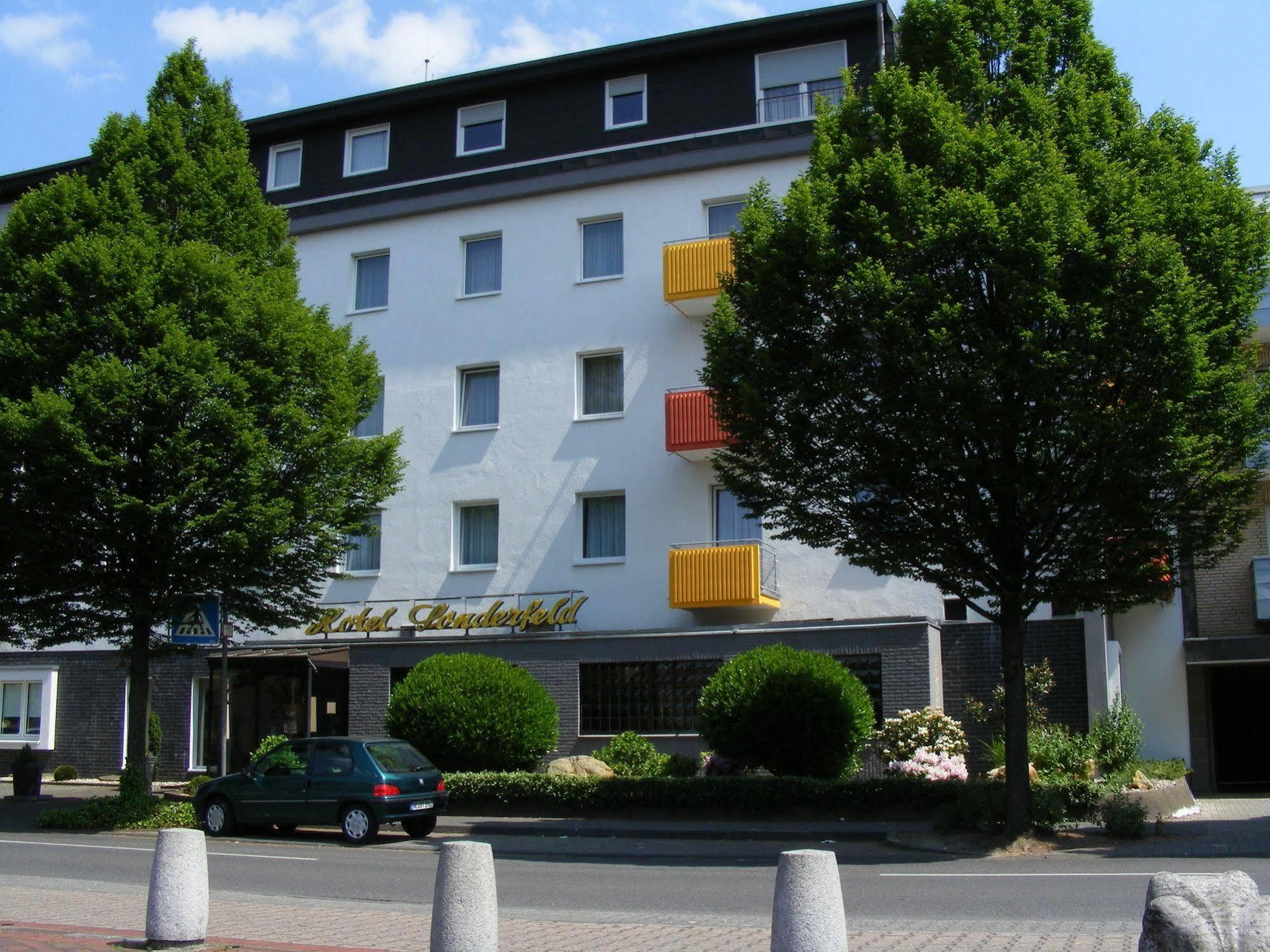 Hotel Sonderfeld Grevenbroich Exterior photo